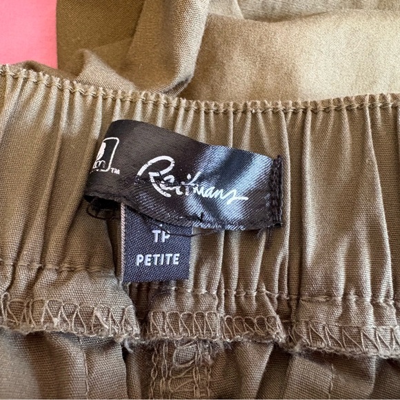 Reitmans Olive Green Petite Cargo Pants - Picture 4 of 6